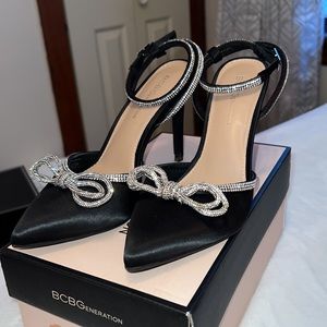 Sparkly bow heels